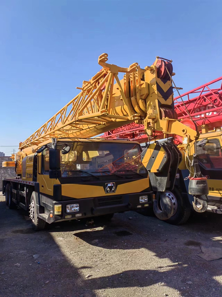 XCMG QY25K5 - Mobile crane: picture 1 XCMG QY25K5 - Mobile crane: picture 1