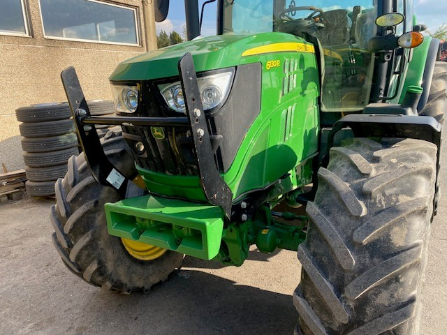JOHN DEERE 6130R - Farm tractor: picture 5 JOHN DEERE 6130R - Farm tractor: picture 5