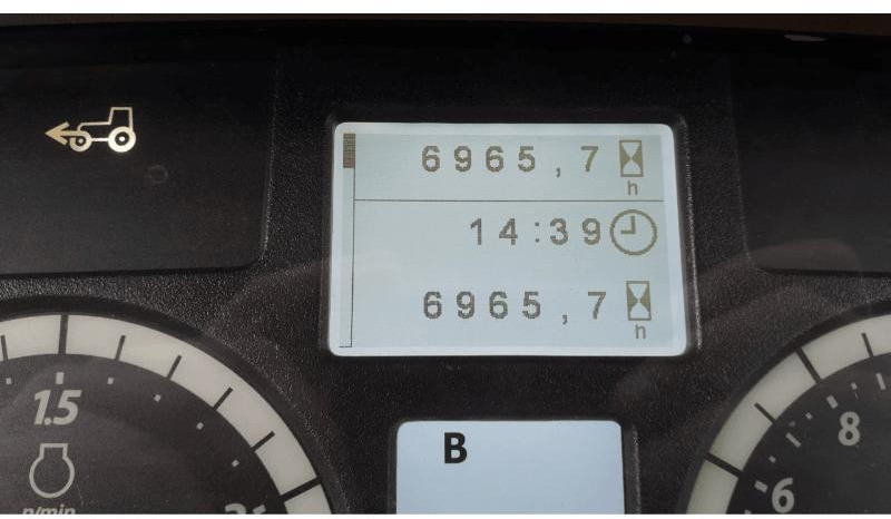 JOHN DEERE 6155M - Farm tractor: picture 5 JOHN DEERE 6155M - Farm tractor: picture 5