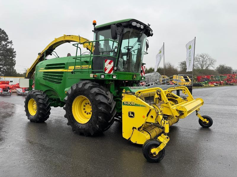 Forage harvester JOHN DEERE 7750 i: picture 6