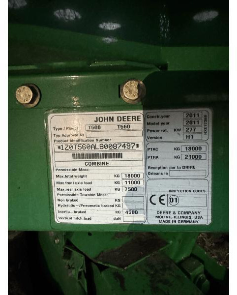 Combine harvester JOHN DEERE T560: picture 8