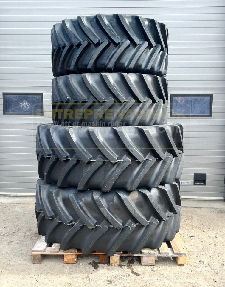 Package with 4 tyres/wheels – Advance AR1200 710/70R38 + 600/65R28 - Farm tractor: picture 1 Package with 4 tyres/wheels – Advance AR1200 710/70R38 + 600/65R28 - Farm tractor: picture 1