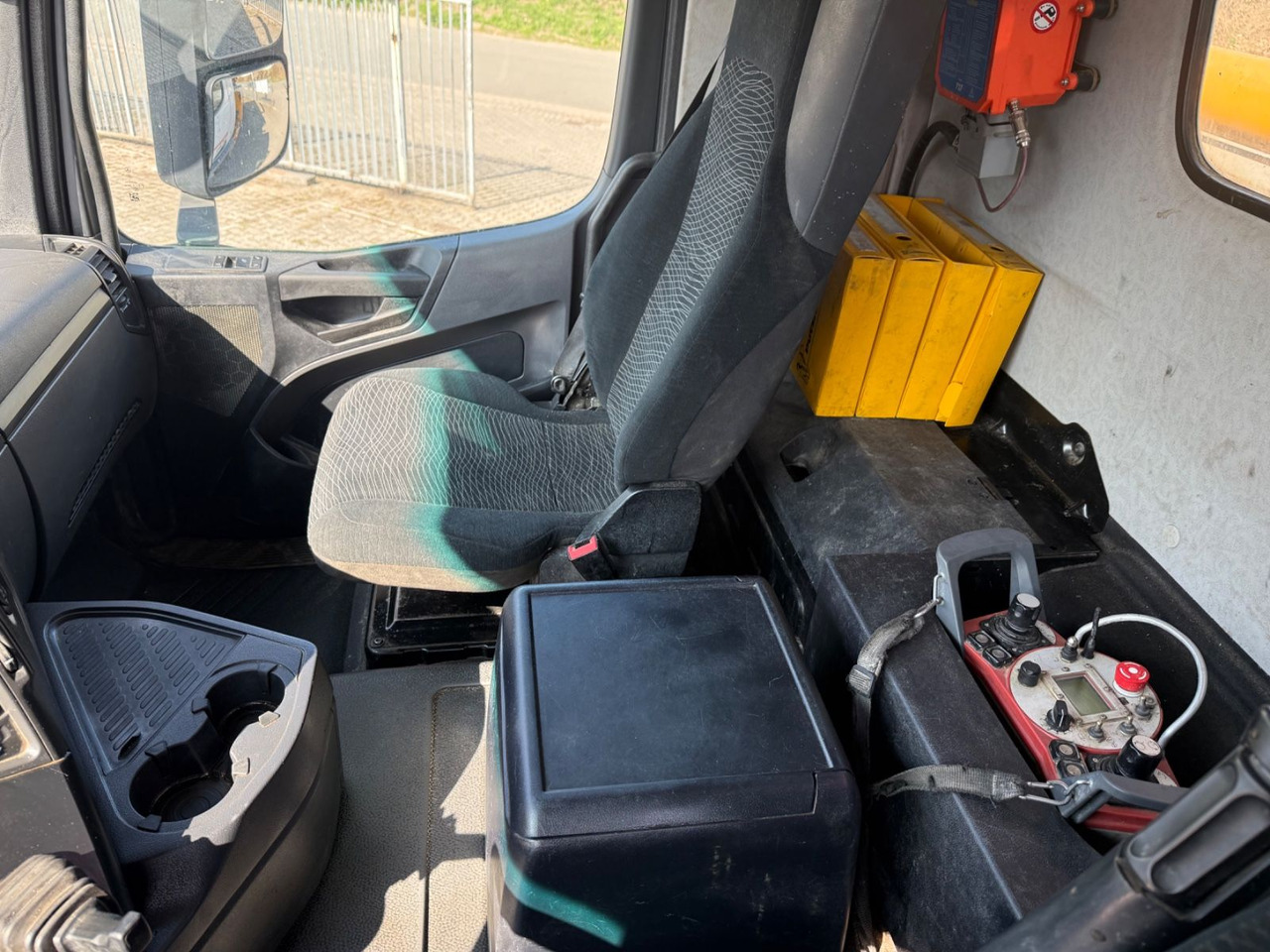 Concrete pump truck Mercedes-Benz 2640 putzmeister 24m /4: picture 6 Concrete pump truck Mercedes-Benz 2640 putzmeister 24m /4: picture 6