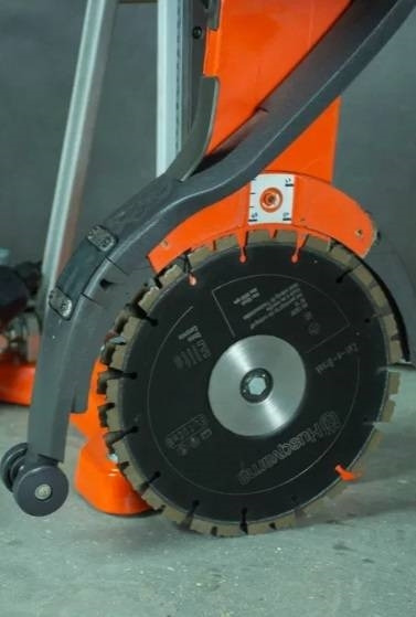 Husqvarna K4000 CNB - Construction equipment: picture 3 Husqvarna K4000 CNB - Construction equipment: picture 3