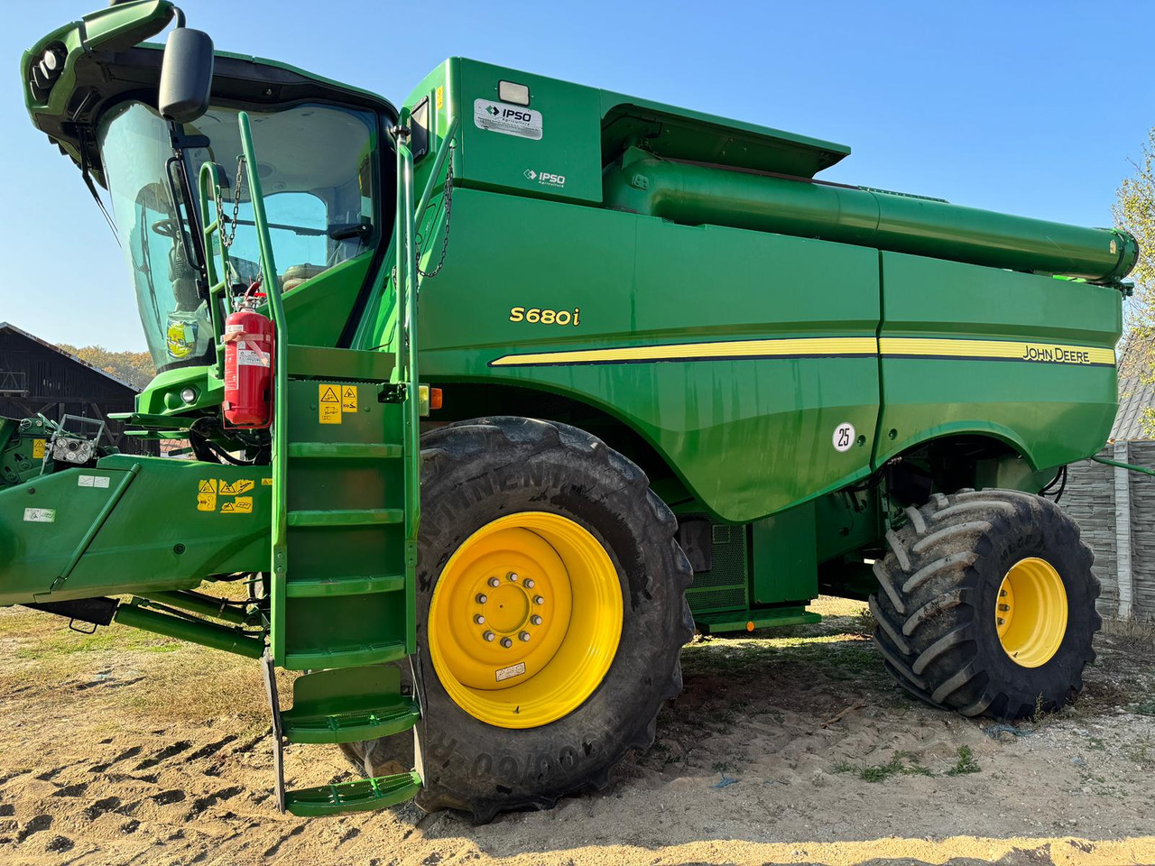 John Deere S680i combine + 635X Header + Zurn trailer - Combine harvester: picture 2 John Deere S680i combine + 635X Header + Zurn trailer - Combine harvester: picture 2
