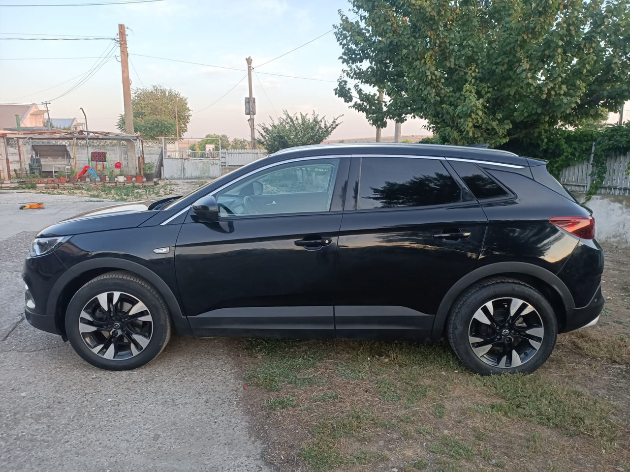 OPEL GRANDLAND X - SUV: picture 4 OPEL GRANDLAND X - SUV: picture 4