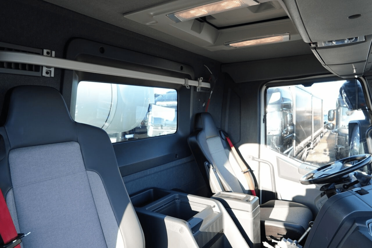 Concrete mixer truck Renault C 430 8×4 Beton Mixer 9m3, TOP !!!: picture 10