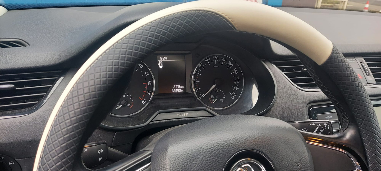 SKODA OCTAVIA - Sedan: picture 4 SKODA OCTAVIA - Sedan: picture 4