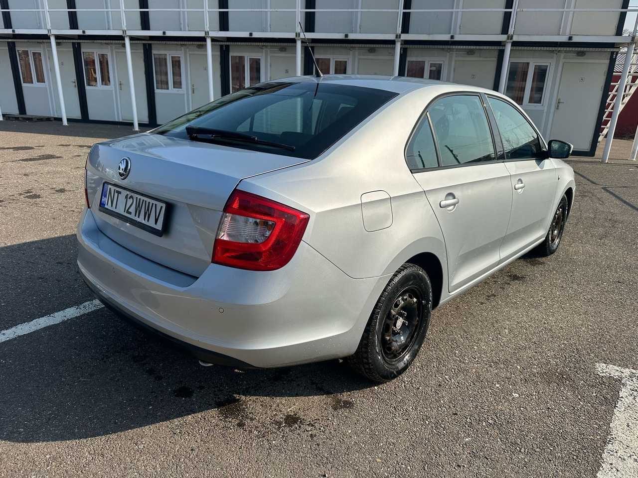 SKODA RAPID - Sedan: picture 4 SKODA RAPID - Sedan: picture 4