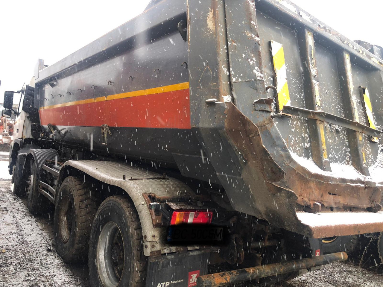 VOLVO FM 420 Tipper - Tipper: picture 4 VOLVO FM 420 Tipper - Tipper: picture 4