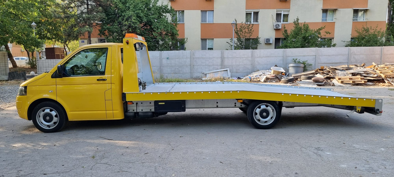 Volkswagen Transporter Platform Car - Tow truck: picture 1 Volkswagen Transporter Platform Car - Tow truck: picture 1