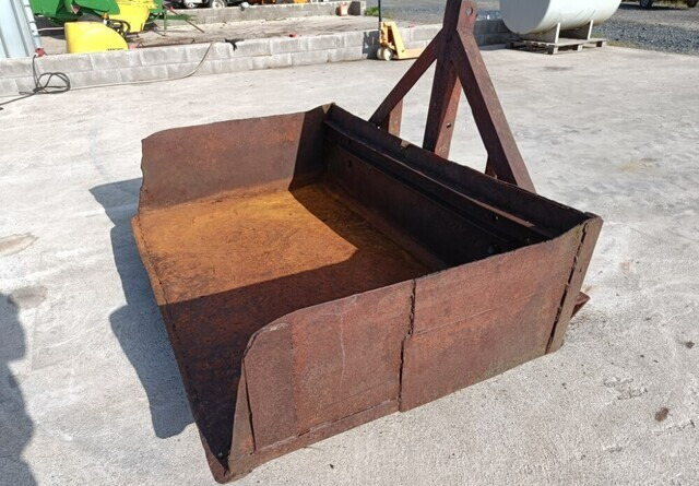 Kuljetuslaatikko 160cm - Bucket for Agricultural machinery: picture 3 Kuljetuslaatikko 160cm - Bucket for Agricultural machinery: picture 3