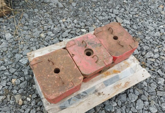 Painoja 3kpl - 70kg/kpl - Counterweight for Farm tractor: picture 5 Painoja 3kpl - 70kg/kpl - Counterweight for Farm tractor: picture 5