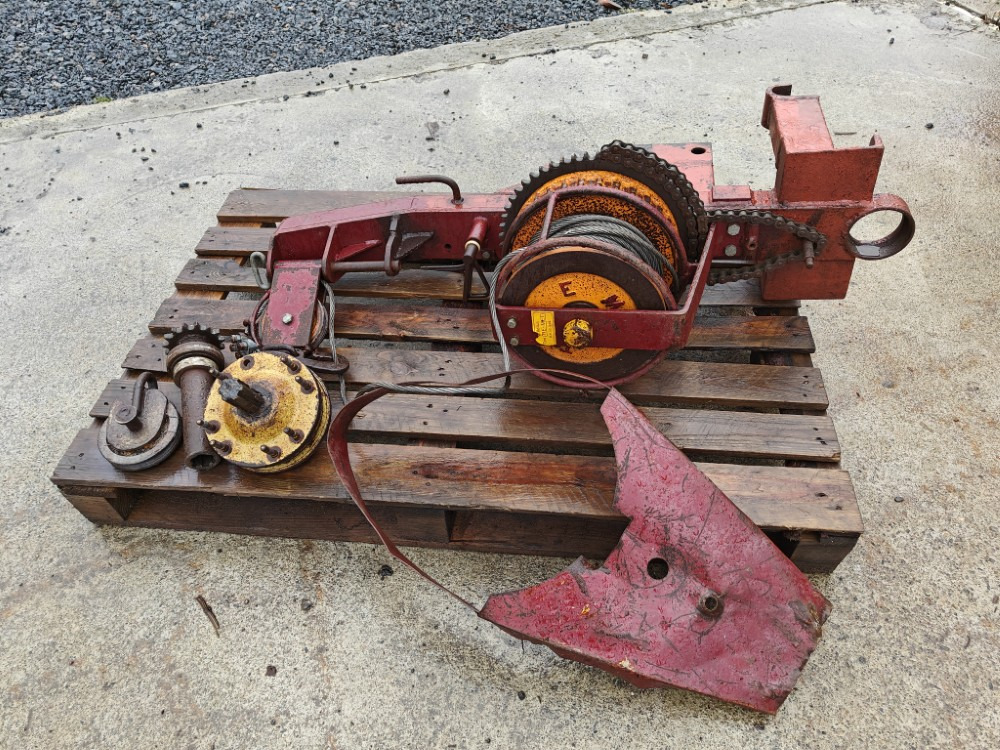 Remet Traktorivinssi - korjattavaksi - Log splitter: picture 3 Remet Traktorivinssi - korjattavaksi - Log splitter: picture 3