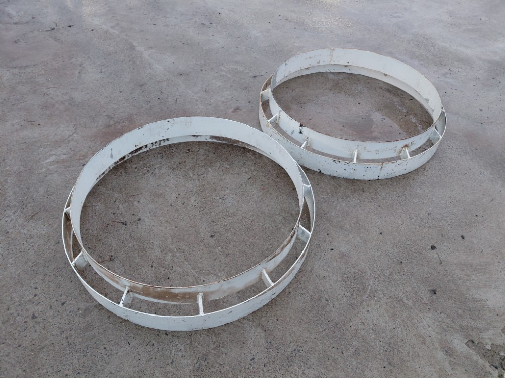 Supistajavälivanteet 34/38 tuumaa - traktoriin - Rim: picture 1 Supistajavälivanteet 34/38 tuumaa - traktoriin - Rim: picture 1