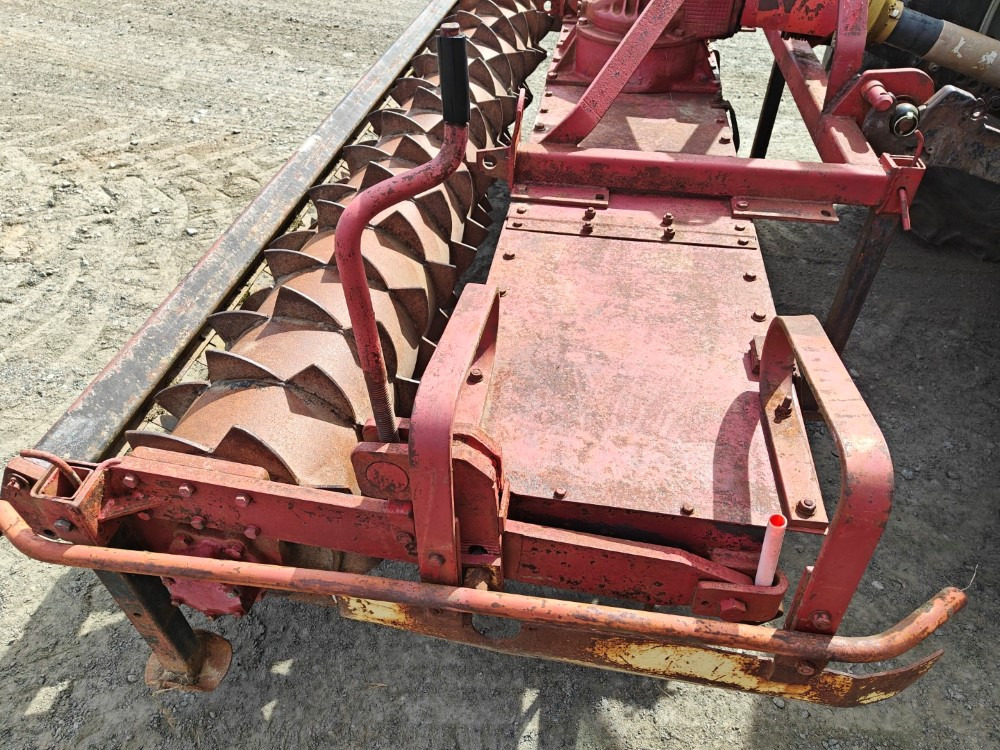 Tempo 300cm vaakatasojyrsin haineväpakkerilla, katso video! - Power harrow: picture 4 Tempo 300cm vaakatasojyrsin haineväpakkerilla, katso video! - Power harrow: picture 4