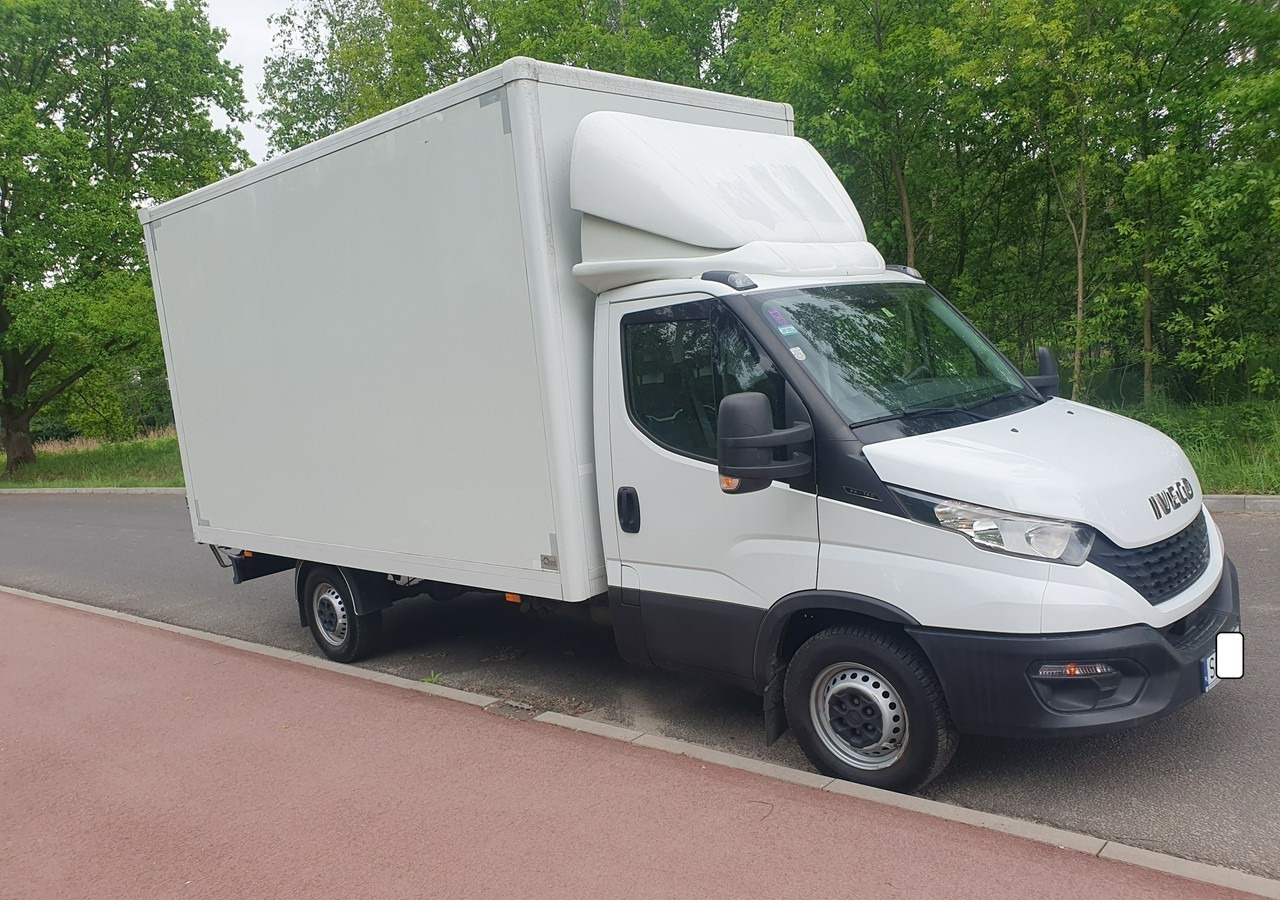 Iveco 35 Daily 35S15 - Box van: picture 4 Iveco 35 Daily 35S15 - Box van: picture 4
