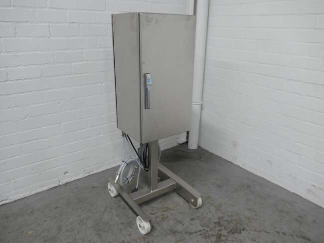 Poly Clip labelling system ES5000 - Food processing equipment: picture 1 Poly Clip labelling system ES5000 - Food processing equipment: picture 1