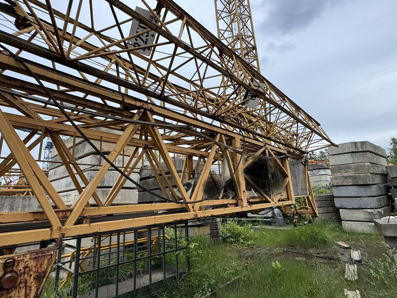 Liebherr 50K, 40m jib, 1992yom - Self-erecting tower crane: picture 2 Liebherr 50K, 40m jib, 1992yom - Self-erecting tower crane: picture 2