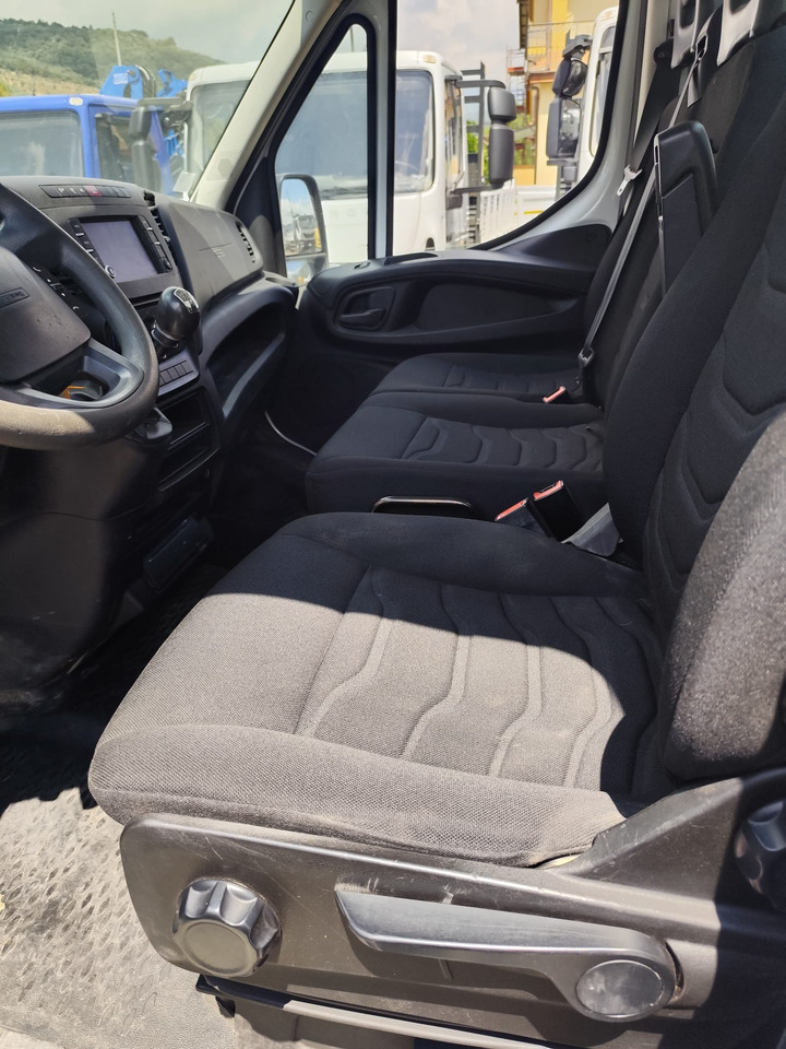 IVECO DAILY 35-130 - Tipper van: picture 4 IVECO DAILY 35-130 - Tipper van: picture 4