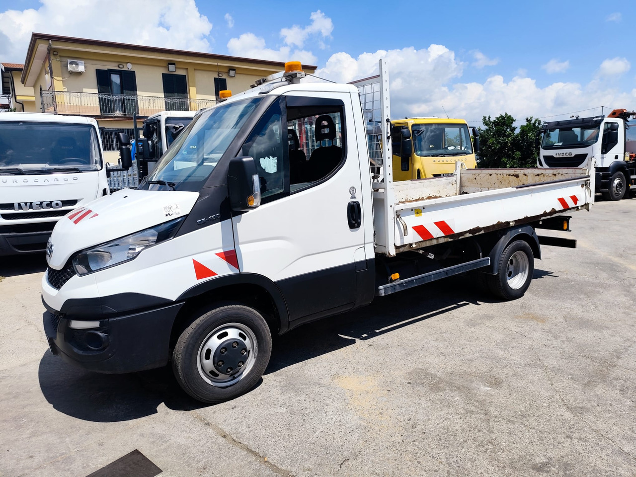 IVECO DAILY 35-130 - Tipper van: picture 3 IVECO DAILY 35-130 - Tipper van: picture 3