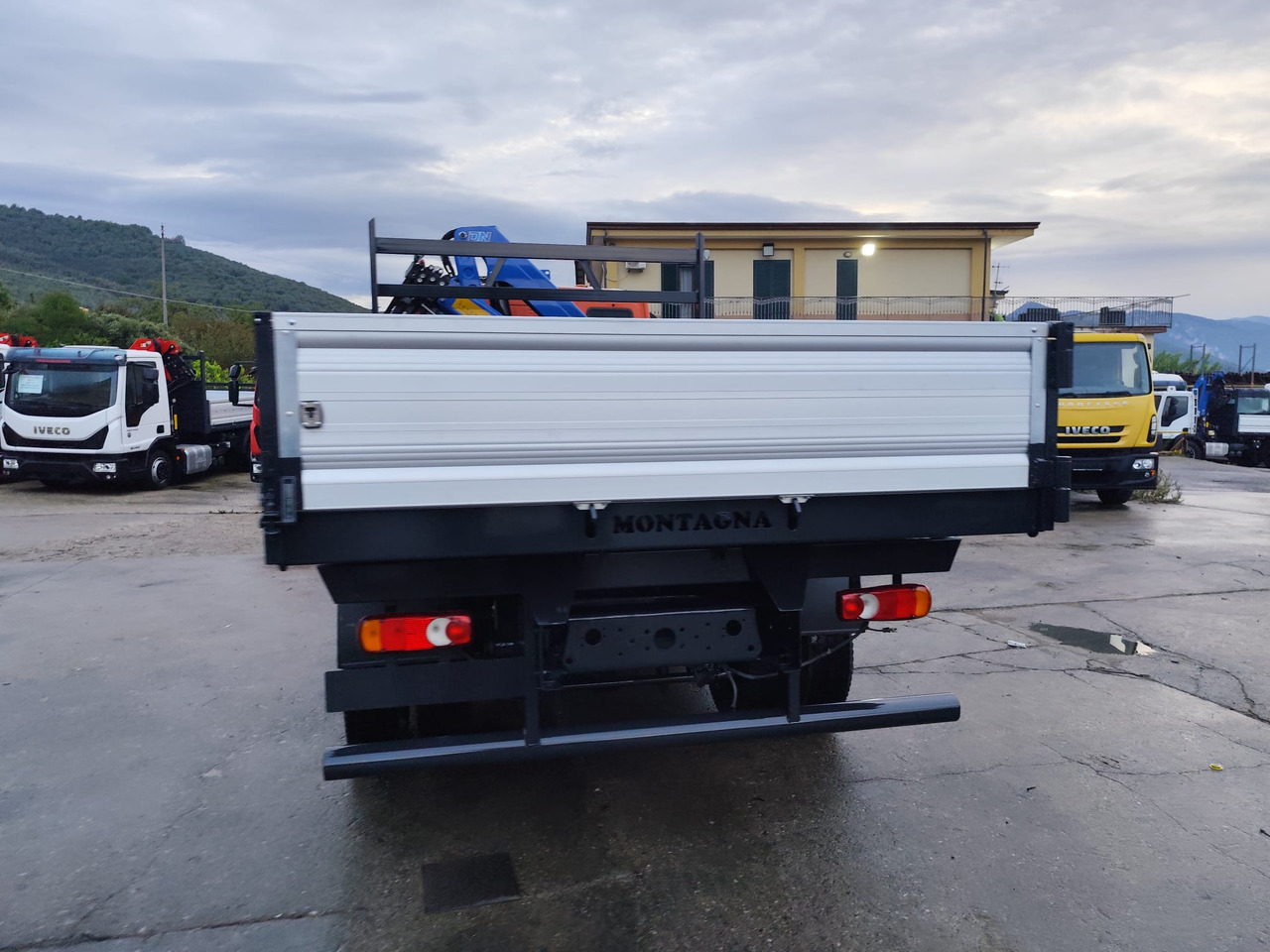 Crane truck, Tipper IVECO EUROCARGO 120-90L: picture 23 Crane truck, Tipper IVECO EUROCARGO 120-90L: picture 23