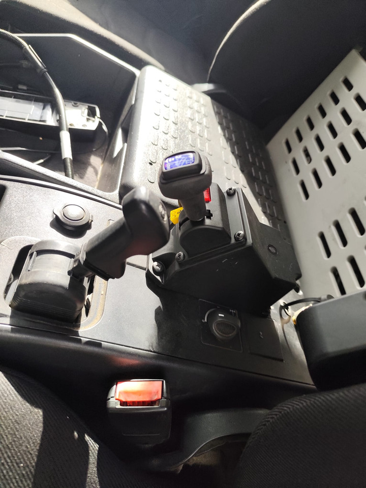 Crane truck IVECO EUROCARGO 140-250: picture 35 Crane truck IVECO EUROCARGO 140-250: picture 35