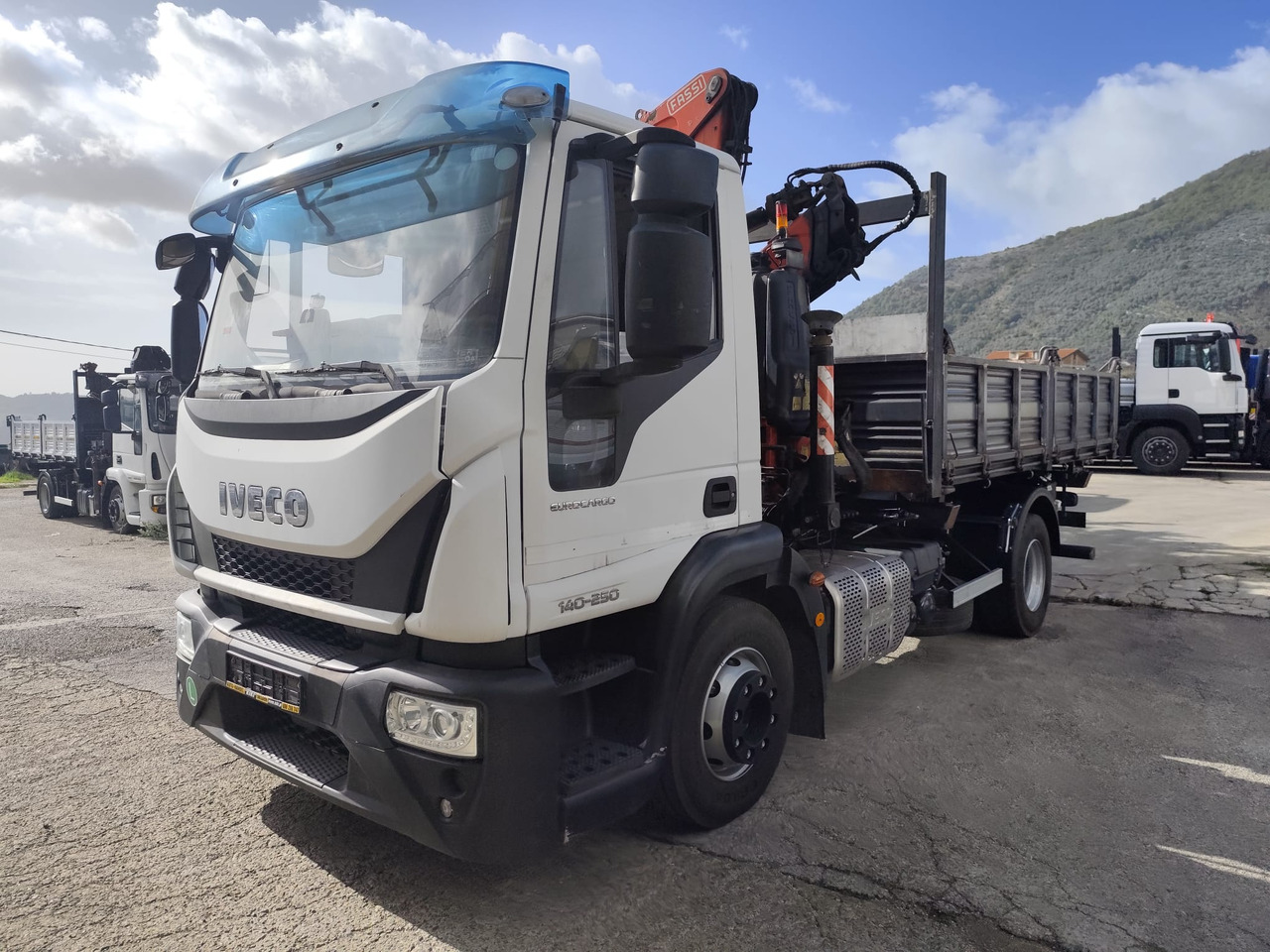 Crane truck IVECO EUROCARGO 140-250: picture 10 Crane truck IVECO EUROCARGO 140-250: picture 10