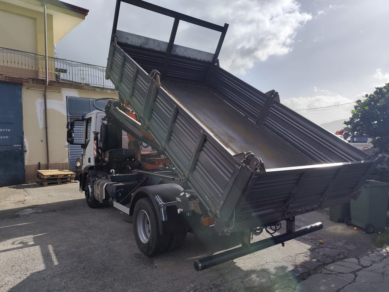 Crane truck IVECO EUROCARGO 140-250: picture 15 Crane truck IVECO EUROCARGO 140-250: picture 15