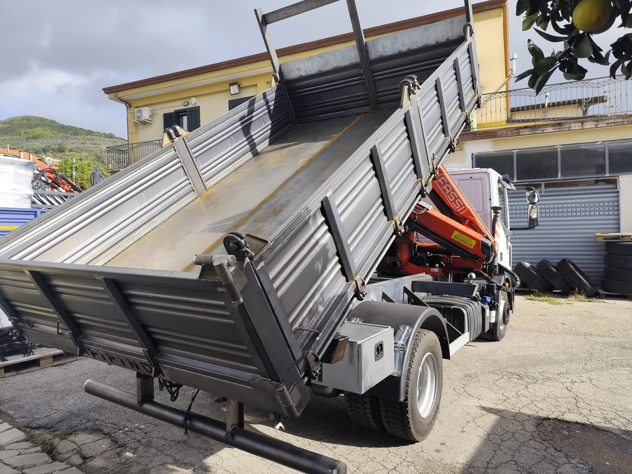 Crane truck IVECO EUROCARGO 140-250: picture 19 Crane truck IVECO EUROCARGO 140-250: picture 19