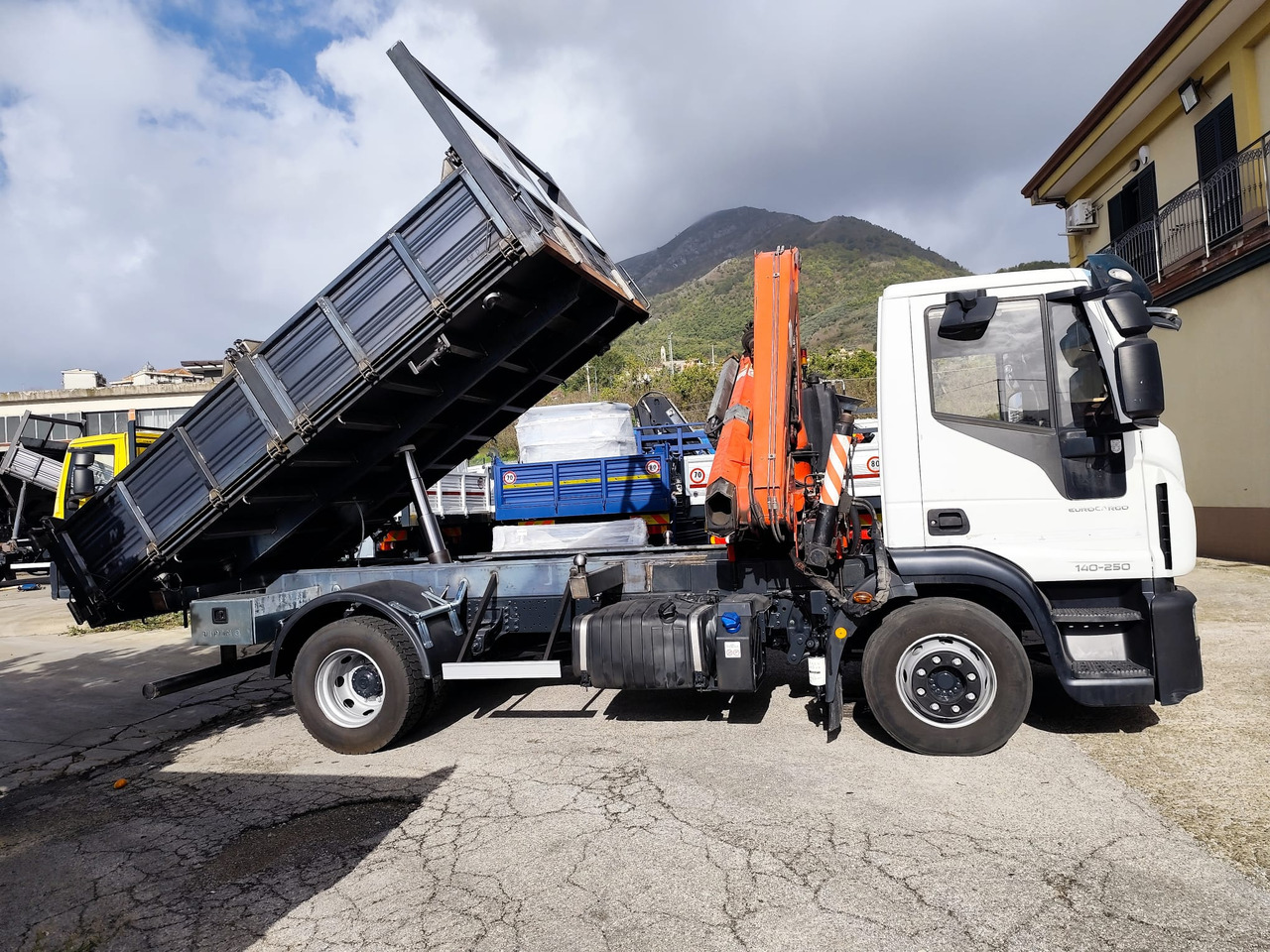 Crane truck IVECO EUROCARGO 140-250: picture 21 Crane truck IVECO EUROCARGO 140-250: picture 21