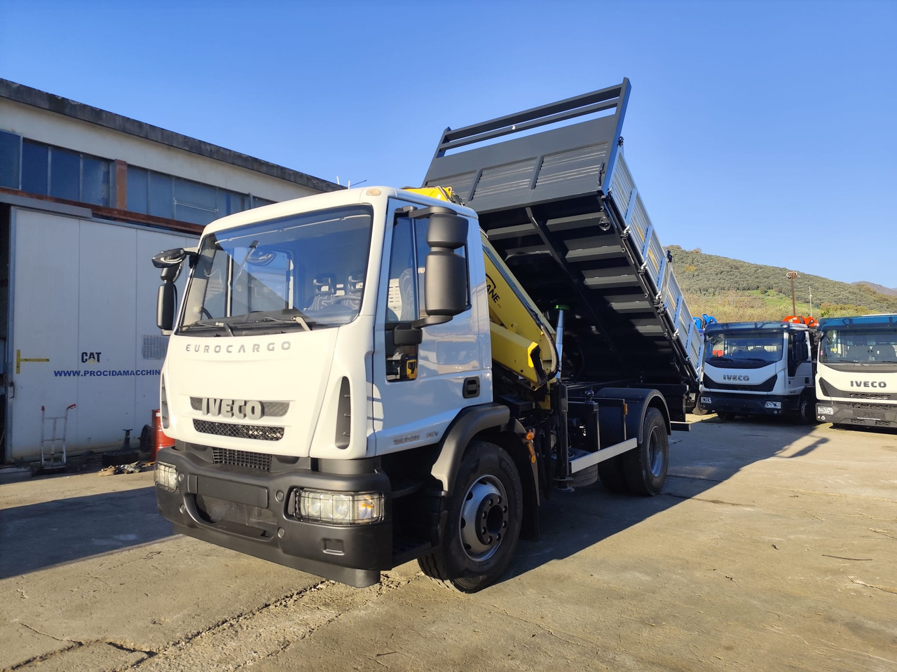 IVECO EUROCARGO 160E28K - Crane truck: picture 1 IVECO EUROCARGO 160E28K - Crane truck: picture 1