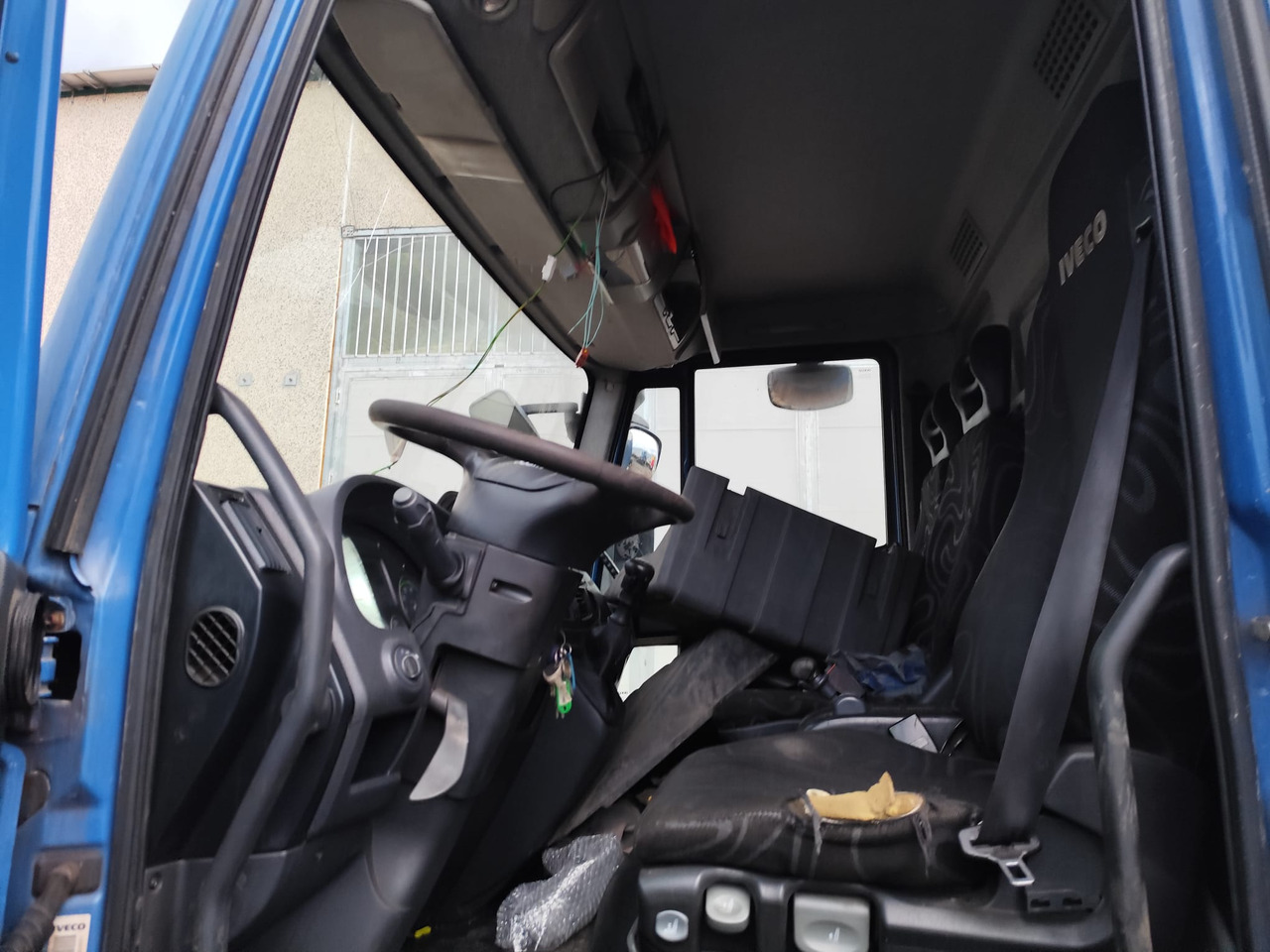 Cab chassis truck IVECO EUROCARGO 190EL28: picture 8