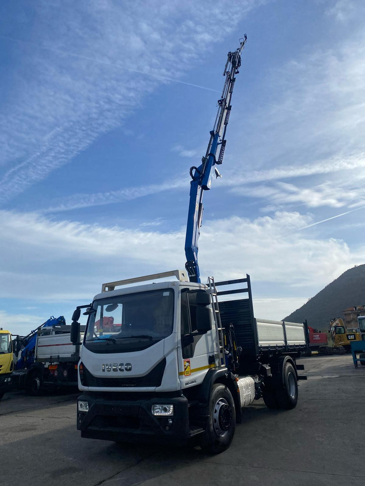 IVECO EUROCARGO 190EL28 - Crane truck: picture 1 IVECO EUROCARGO 190EL28 - Crane truck: picture 1