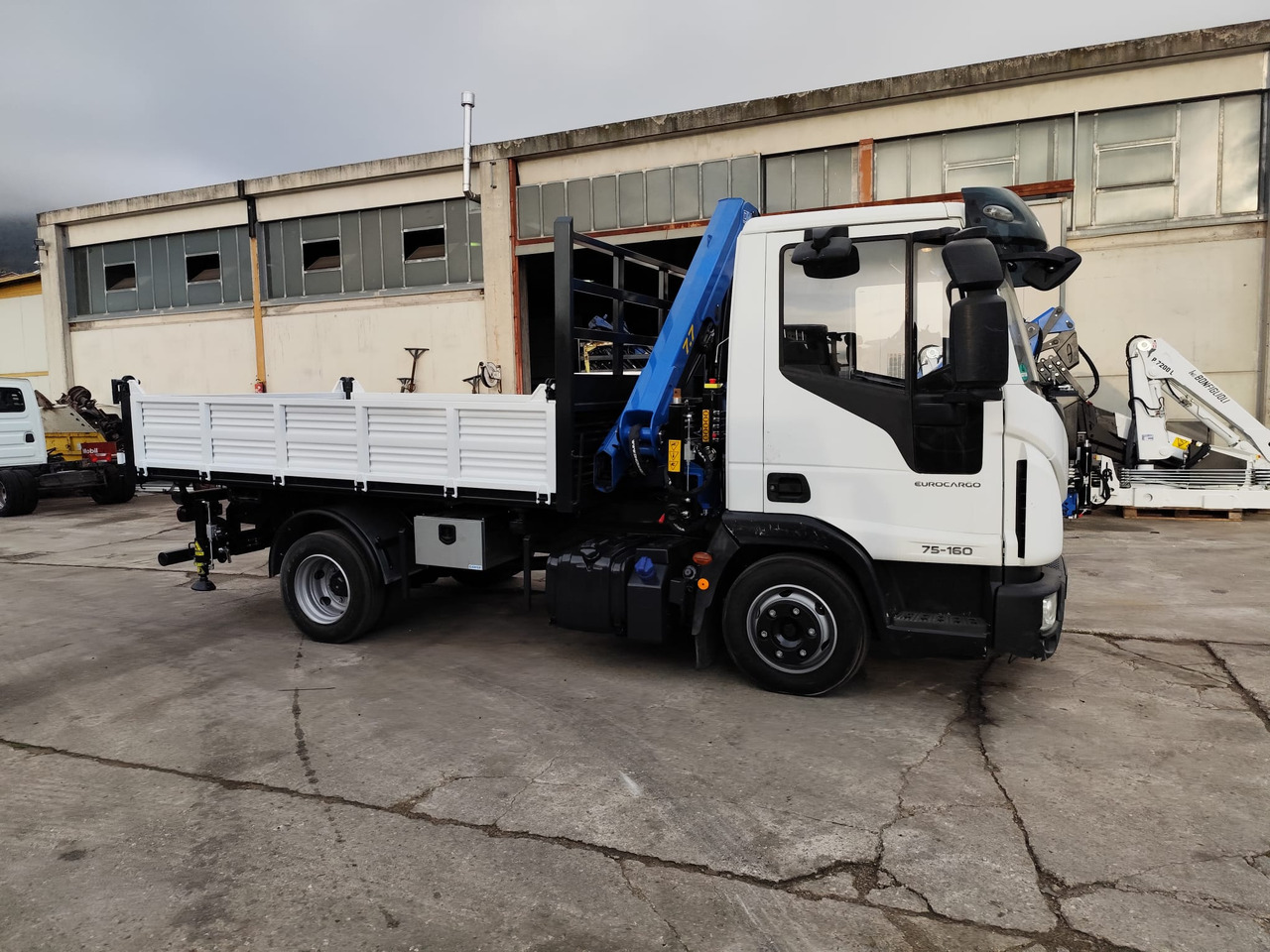 IVECO EUROCARGO 75-160 on lease IVECO EUROCARGO 75-160: picture 29 IVECO EUROCARGO 75-160 on lease IVECO EUROCARGO 75-160: picture 29