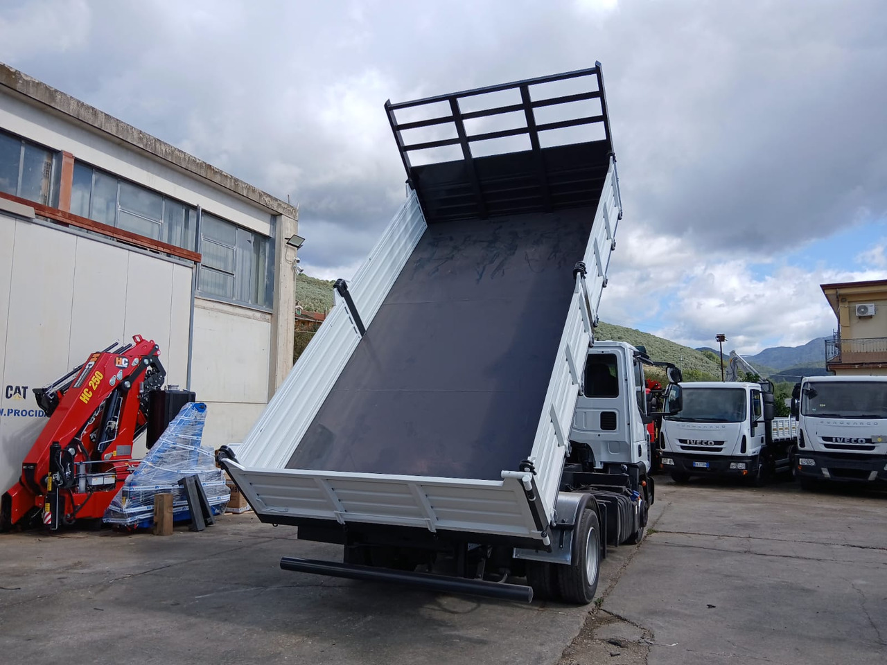 IVECO EUROCARGO 75-210 on lease IVECO EUROCARGO 75-210: picture 40 IVECO EUROCARGO 75-210 on lease IVECO EUROCARGO 75-210: picture 40