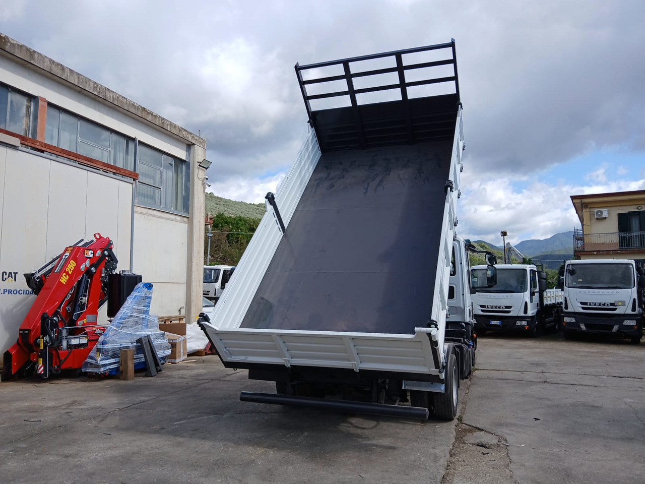 IVECO EUROCARGO 75-210 on lease IVECO EUROCARGO 75-210: picture 39 IVECO EUROCARGO 75-210 on lease IVECO EUROCARGO 75-210: picture 39