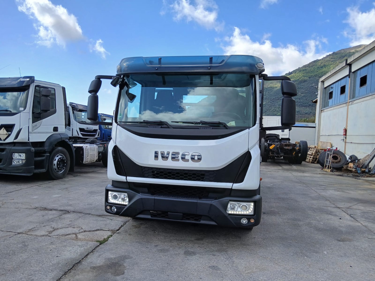 IVECO EUROCARGO 75-210 - Tipper: picture 5 IVECO EUROCARGO 75-210 - Tipper: picture 5