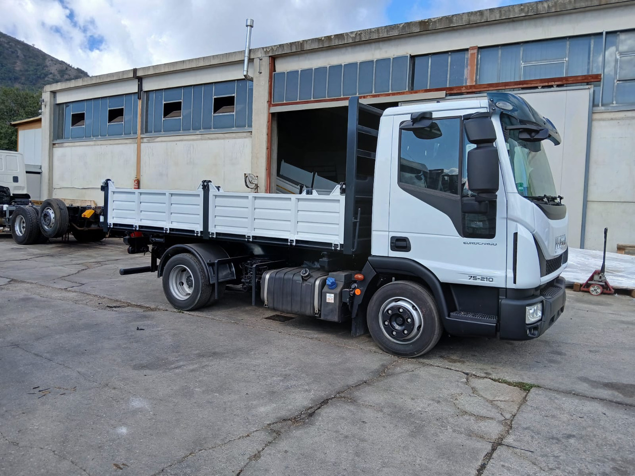 IVECO EUROCARGO 75-210 on lease IVECO EUROCARGO 75-210: picture 21 IVECO EUROCARGO 75-210 on lease IVECO EUROCARGO 75-210: picture 21