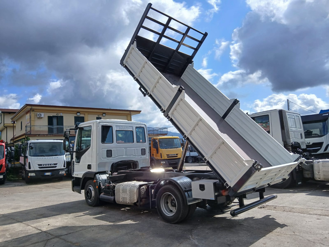 IVECO EUROCARGO 75-210 on lease IVECO EUROCARGO 75-210: picture 34 IVECO EUROCARGO 75-210 on lease IVECO EUROCARGO 75-210: picture 34