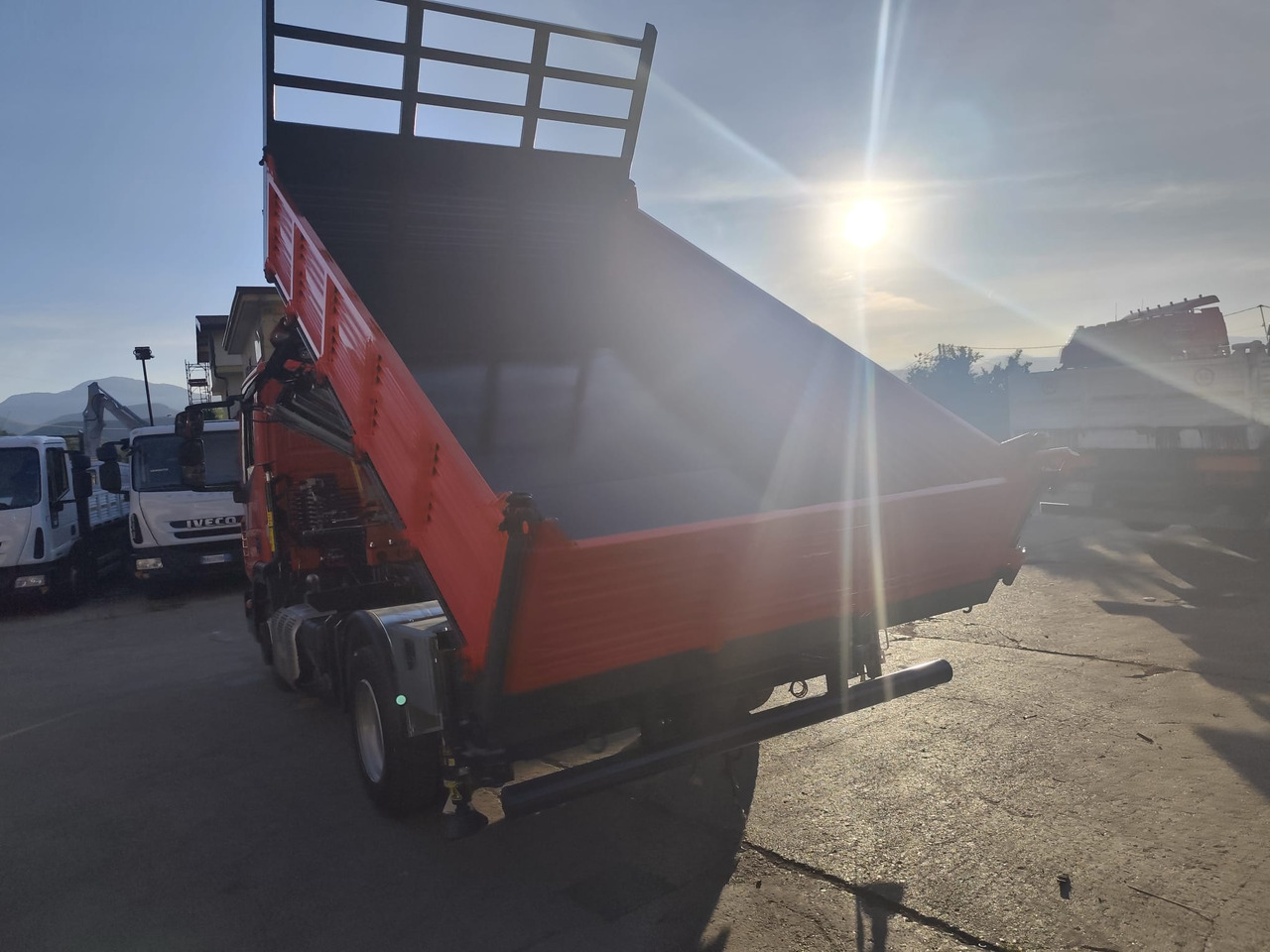 Crane truck, Tipper IVECO EUROCARGO 80-190: picture 30