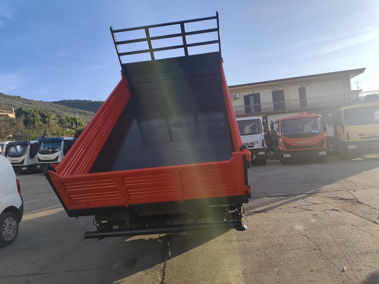 Crane truck, Tipper IVECO EUROCARGO 80-190: picture 32