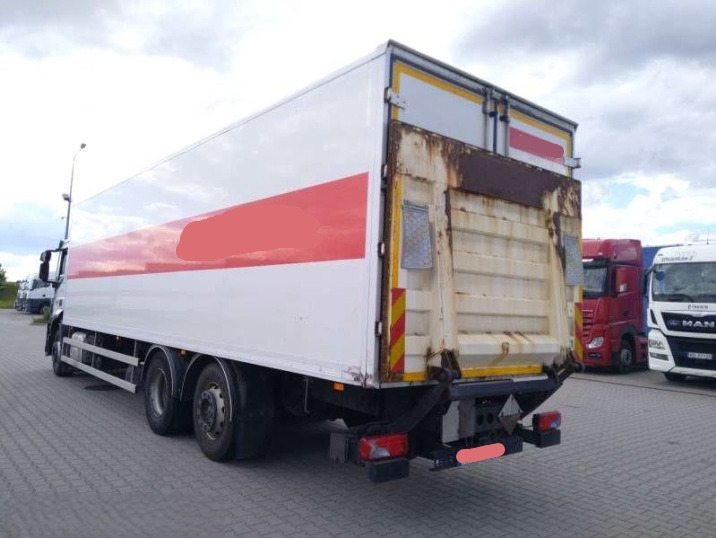 IVECO STRALIS AD 260S31 XP - Box truck: picture 3 IVECO STRALIS AD 260S31 XP - Box truck: picture 3