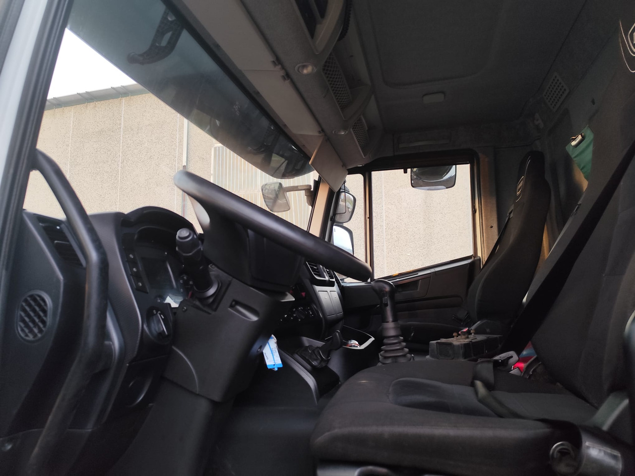 IVECO STRALIS AD 260S31 XP on lease IVECO STRALIS AD 260S31 XP: picture 12 IVECO STRALIS AD 260S31 XP on lease IVECO STRALIS AD 260S31 XP: picture 12