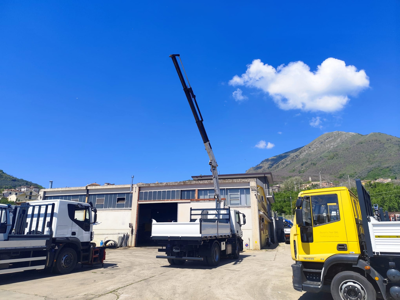 Crane truck IVECO STRALIS CUBE 190S33: picture 21