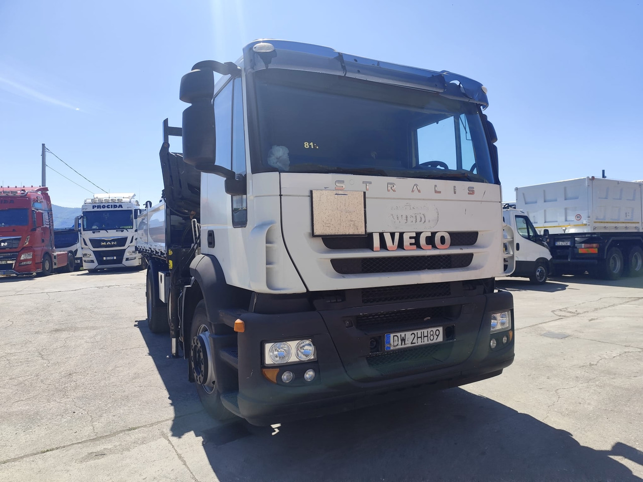 Crane truck IVECO STRALIS CUBE 190S33: picture 39