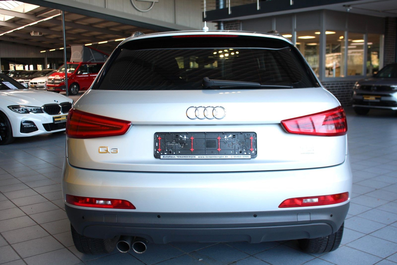 Audi Q3 2.0 TDI quattro Xenon Navi Sitzheizung AHK - SUV: picture 5 Audi Q3 2.0 TDI quattro Xenon Navi Sitzheizung AHK - SUV: picture 5