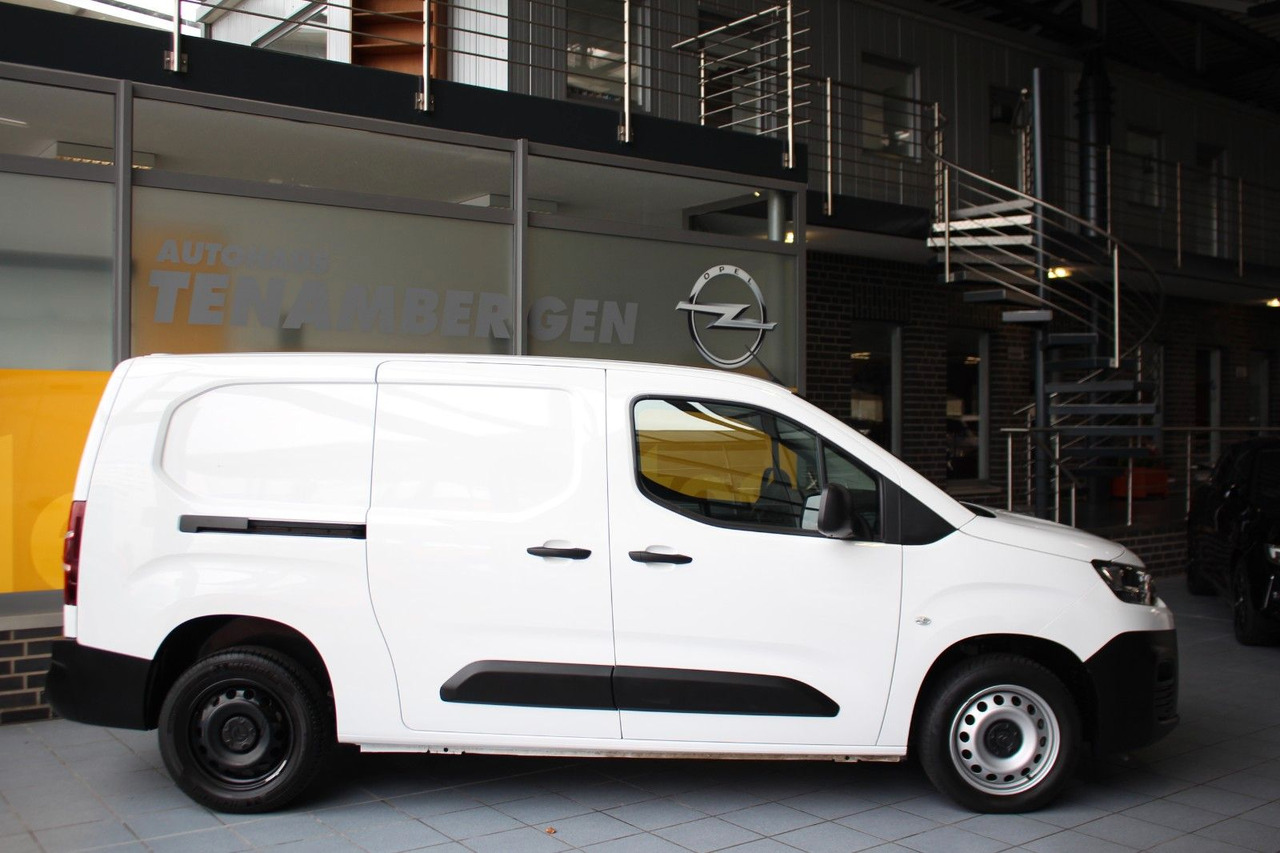 Citroën Berlingo Kasten Club XL/L2 EHZ 3-Sitzer AHK - Small van: picture 3 Citroën Berlingo Kasten Club XL/L2 EHZ 3-Sitzer AHK - Small van: picture 3