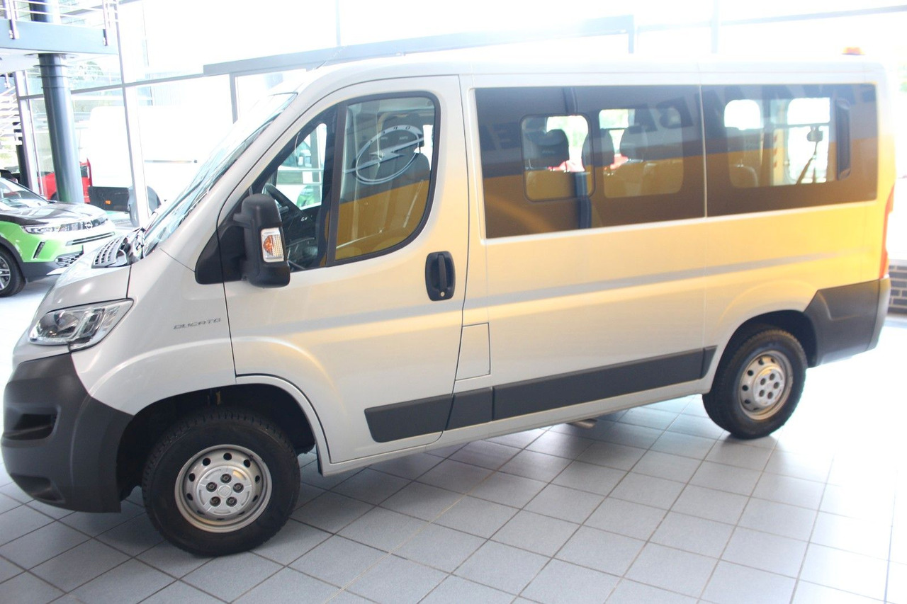 Fiat Ducato Kombi 33 150 L1H1 9-Sitzer Rollstuhlrampe - Passenger van: picture 4 Fiat Ducato Kombi 33 150 L1H1 9-Sitzer Rollstuhlrampe - Passenger van: picture 4