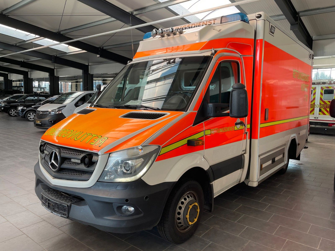 Mercedes-Benz Sprinter ll 519 CDI - Ambulance: picture 2 Mercedes-Benz Sprinter ll 519 CDI - Ambulance: picture 2